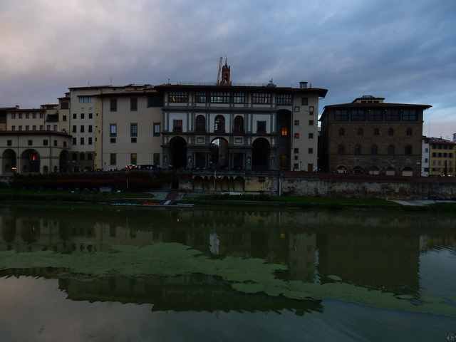 Florenz Arno + Uffizien