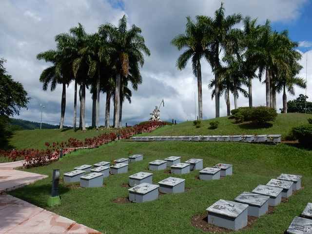 Mausoleum III Frente